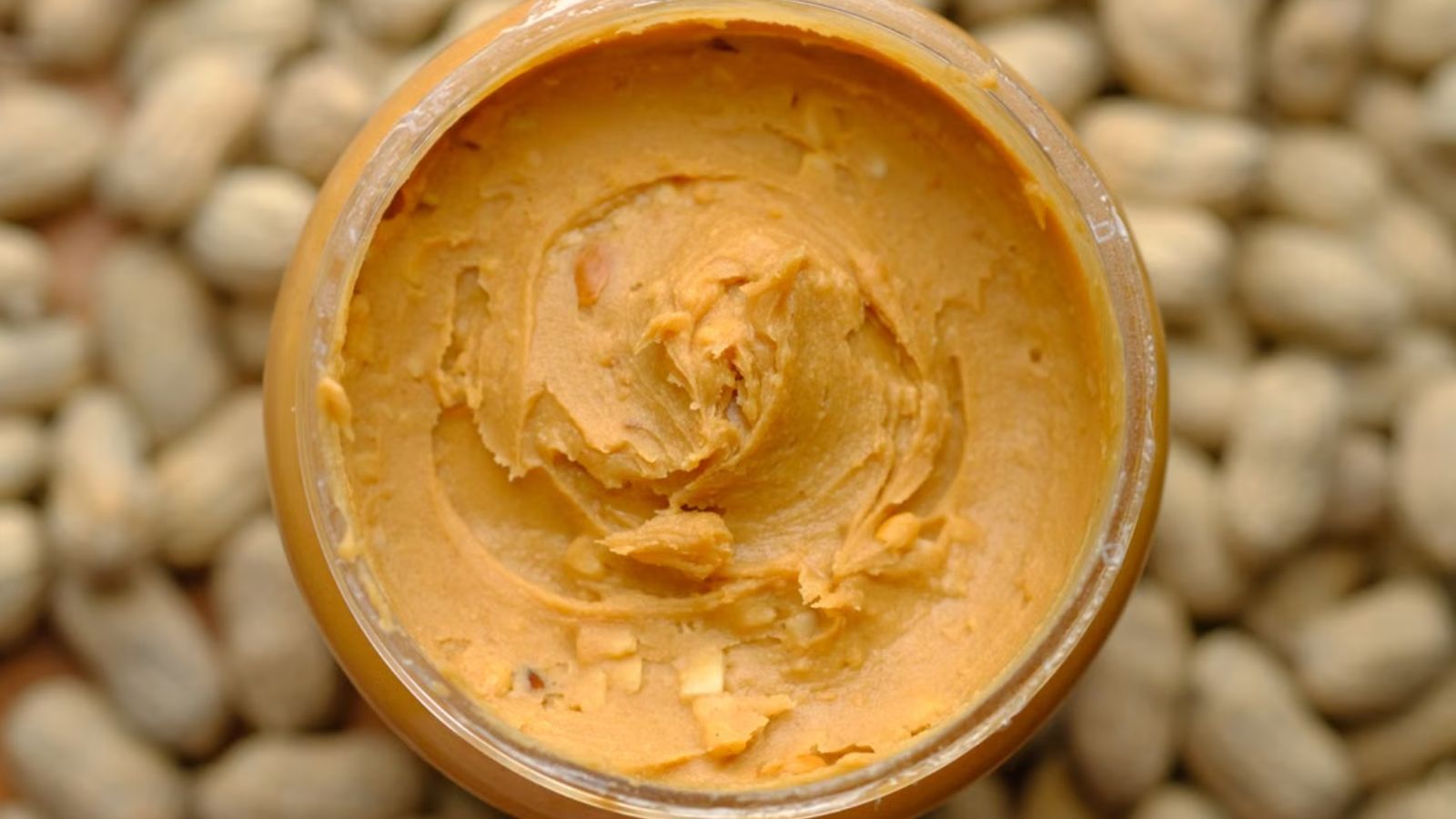 Museum covers its floor in enough peanut butter to make 15,000 sandwiches to honor late artist