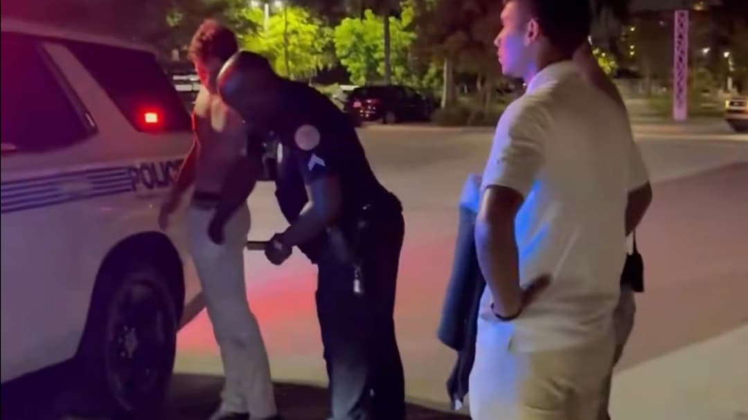 Clavicular detenido por la policía después de una pelea caótica en un club nocturno de Miami