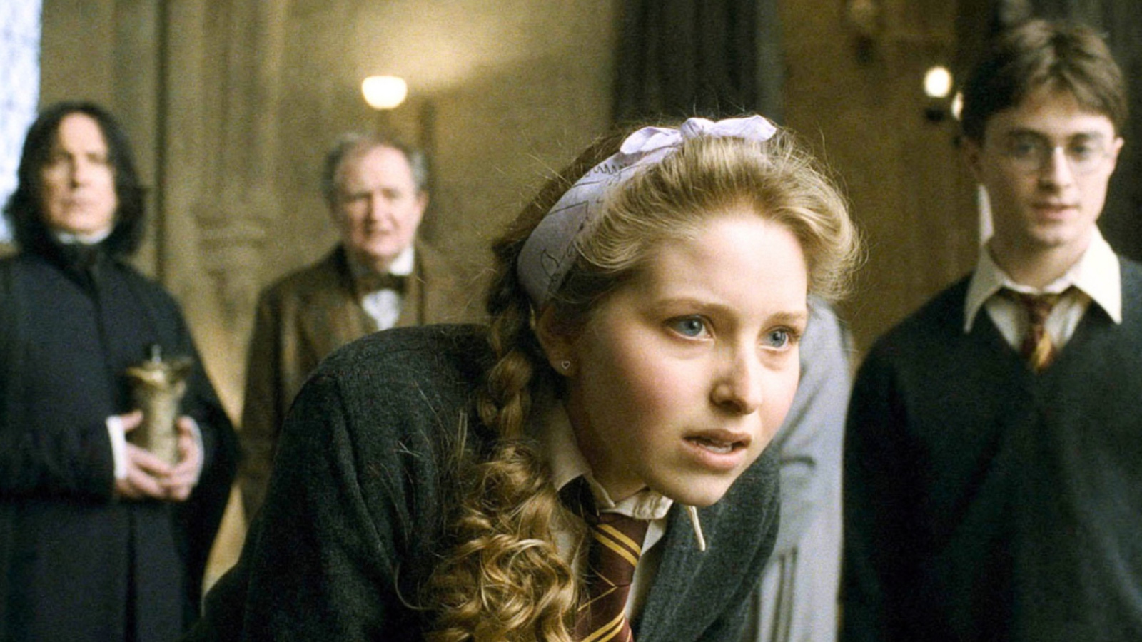 Estrella de Harry Potter gana más dinero con videos de peinado que con su carrera actoral