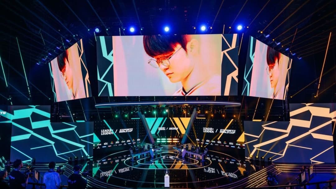 Nueva alerta de Esports: EWC / League / Legends entra fuerte en el feed